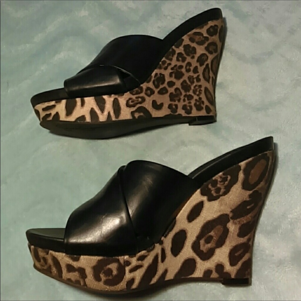 Jessica Simpson Wedges
